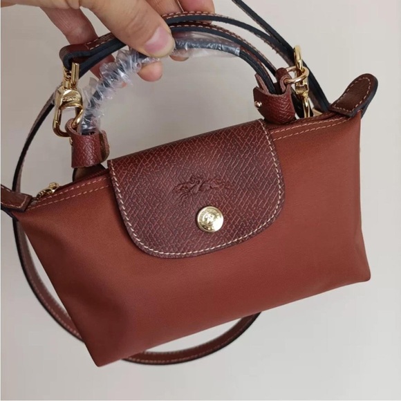 Longchamp Tan Crossbody Bag with Textured Flap🍩🍩 - Picture 3 of 4